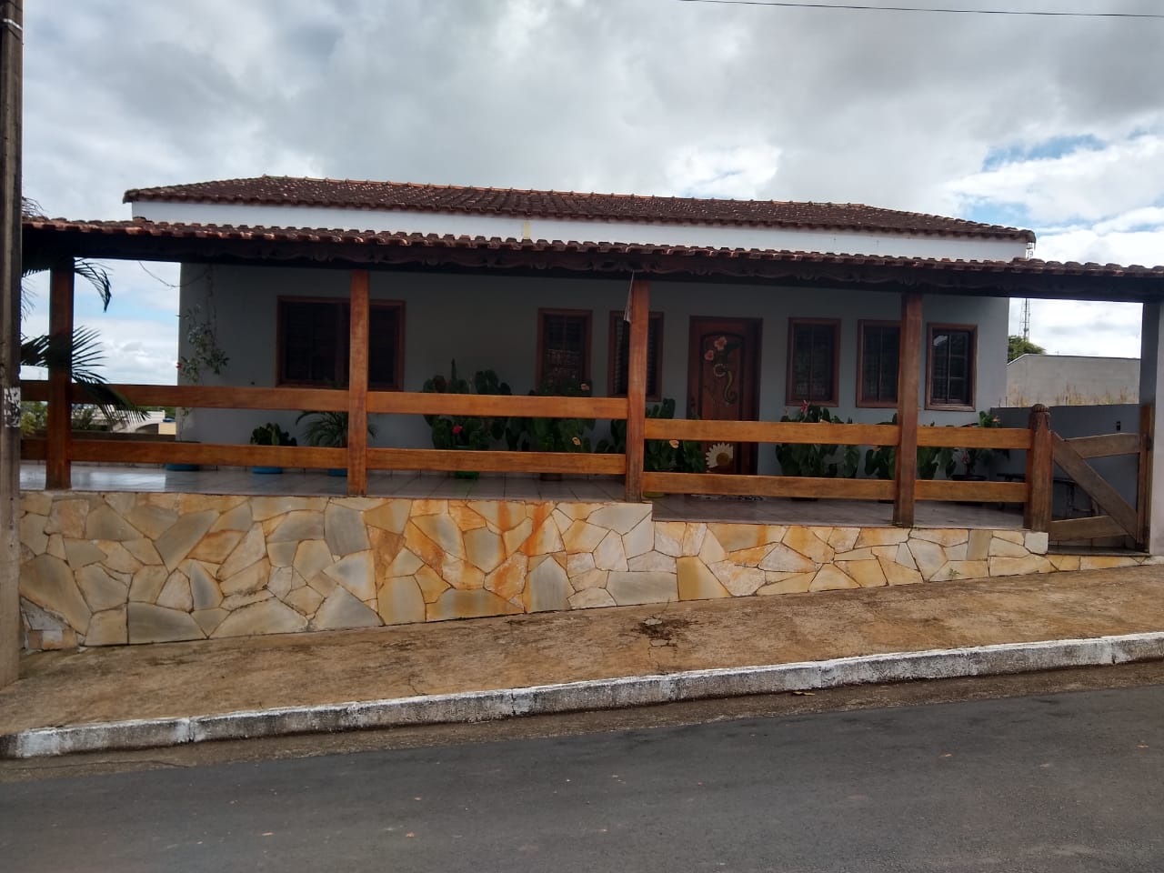 Imobiliária Freitas Neto em Alfenas - AV: PEDRO PINTO FILHO, 130 - SÃO PEDRO 