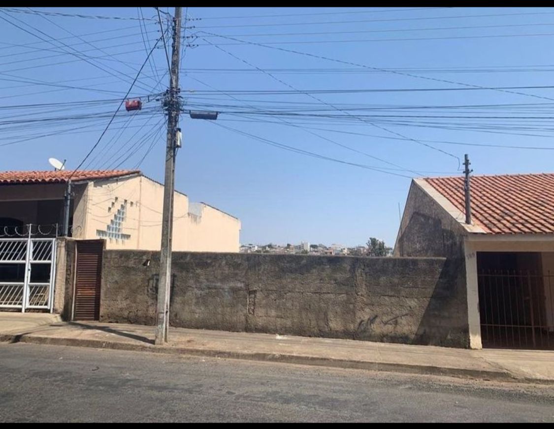 Imobiliária Freitas Neto em Alfenas - Rua Professor Carvalho Junior, 781,  - CENTRO